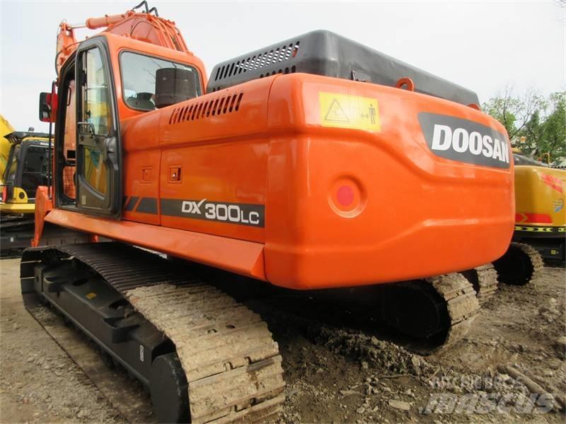 Doosan DX 300 LC Excavadoras de cadenas