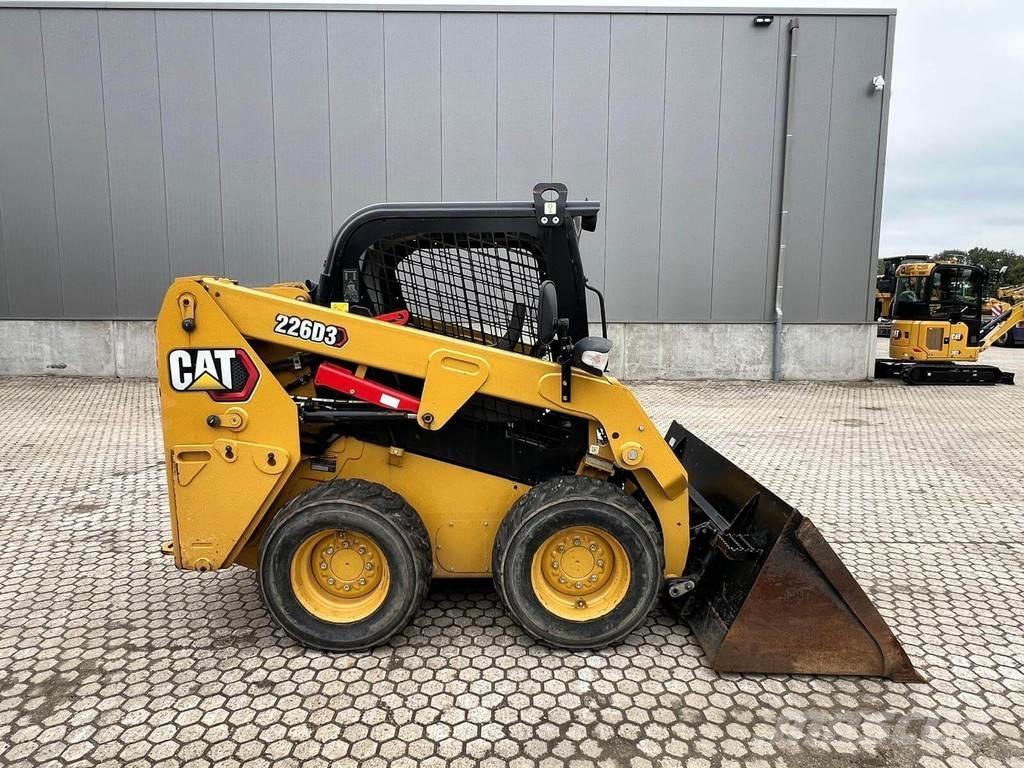 CAT 226D Minicargadoras