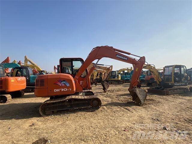 Doosan DH 70-7 Mini excavadoras < 7t