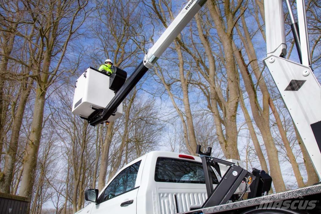 VERSALIFT VTA-135-H Plataformas sobre camión