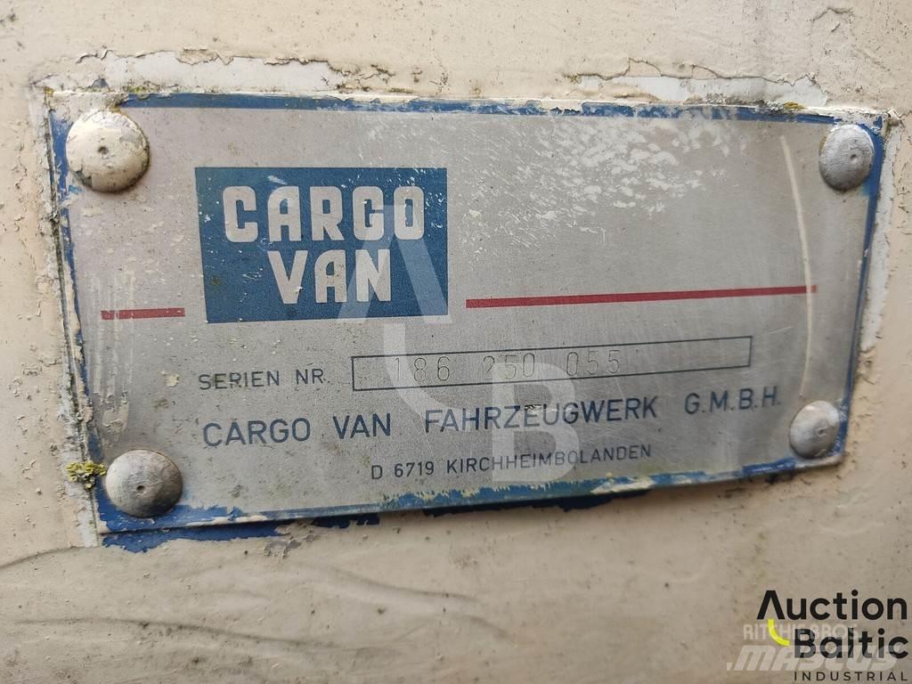 Mercedes-Benz 814 Camiones caja cerrada