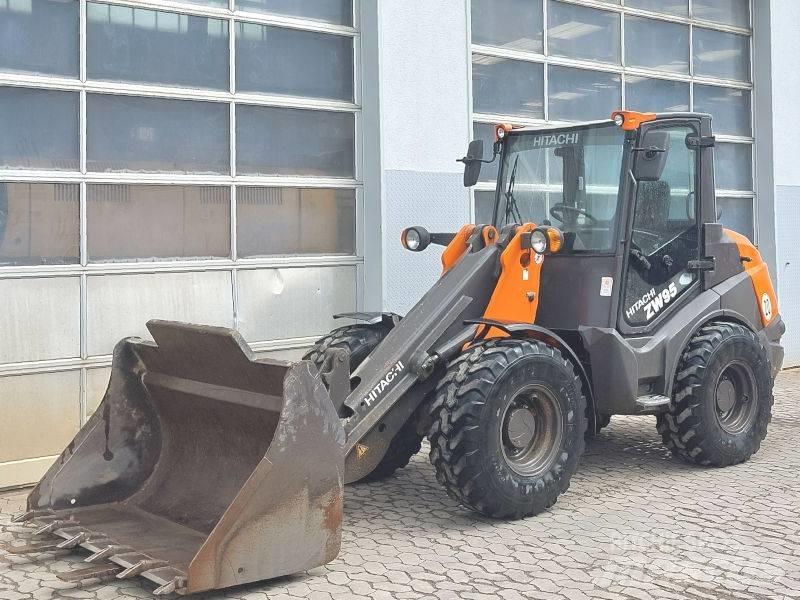 Hitachi ZW 95-6 Minicargadoras