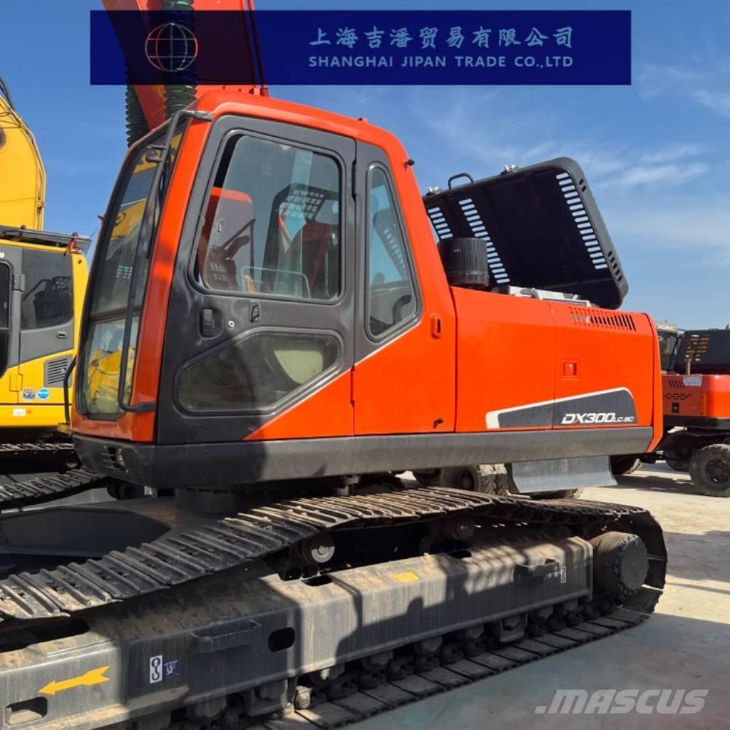 Doosan DX 300 Excavadoras de cadenas