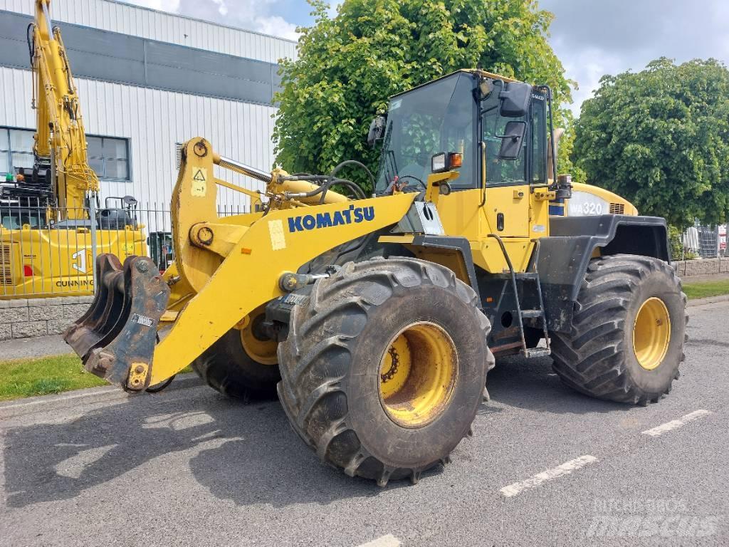 Komatsu WA320-5 Cargadoras sobre ruedas