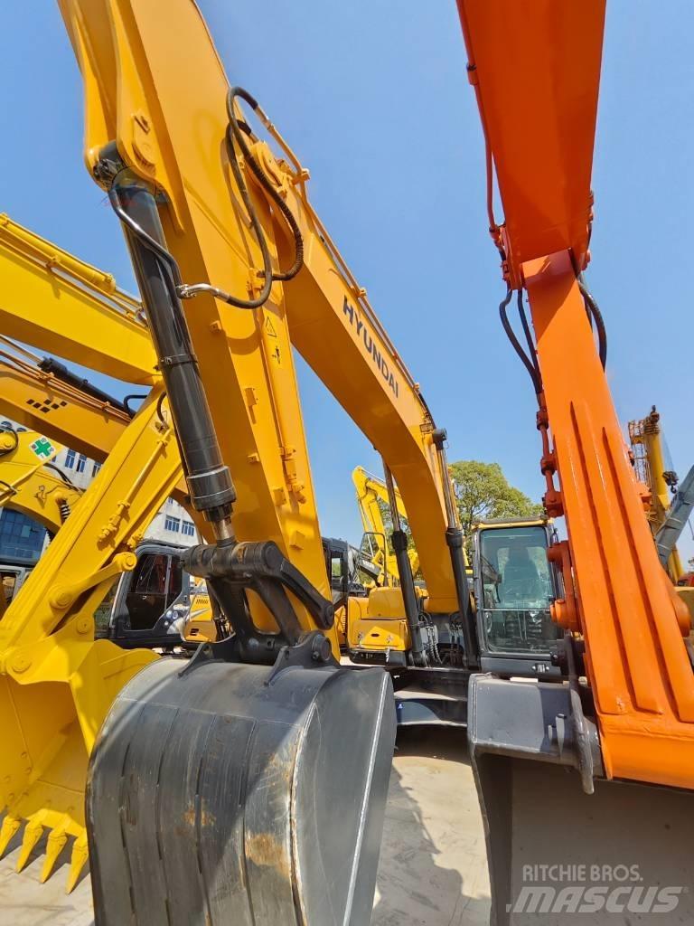 Hyundai R220LC-9S Excavadoras de cadenas