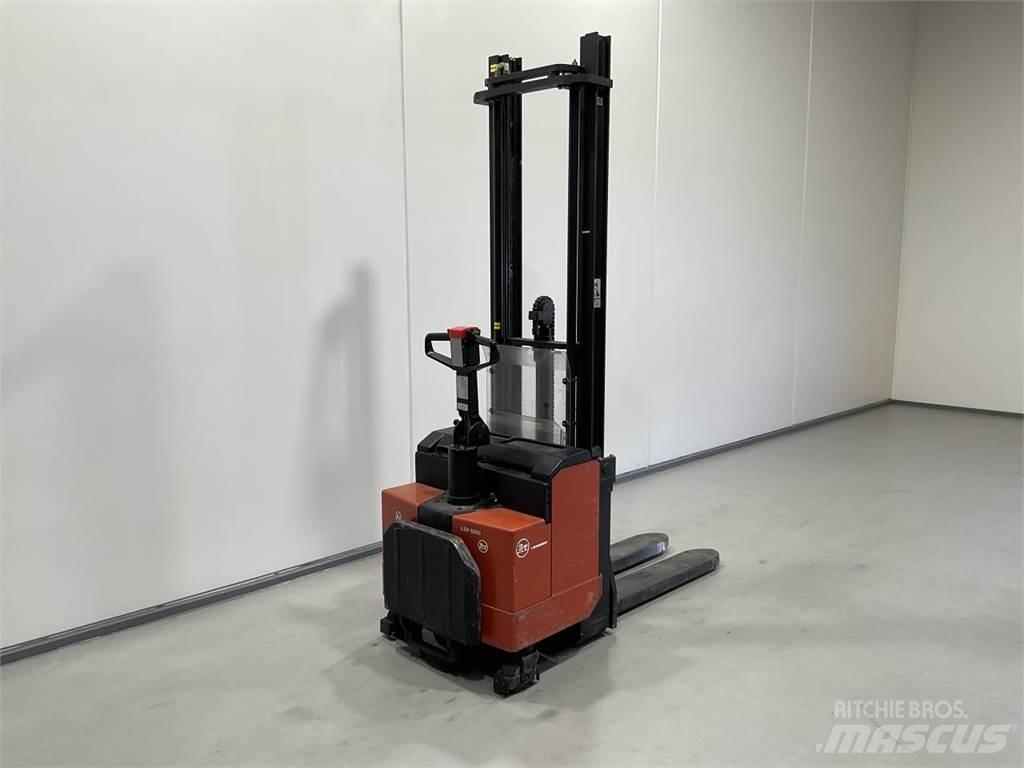 BT LSV 1250/11 Apiladores eléctricos autopropulsados