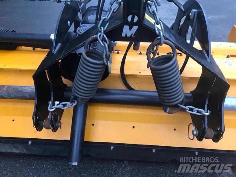 Müthing MU M 280 Otros equipos usados para la recolección de forraje