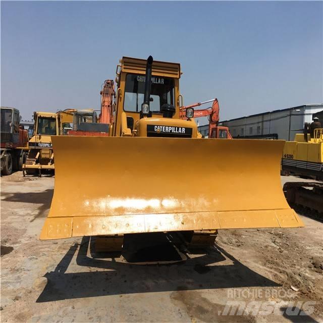 CAT D 6 D Buldozer sobre oruga
