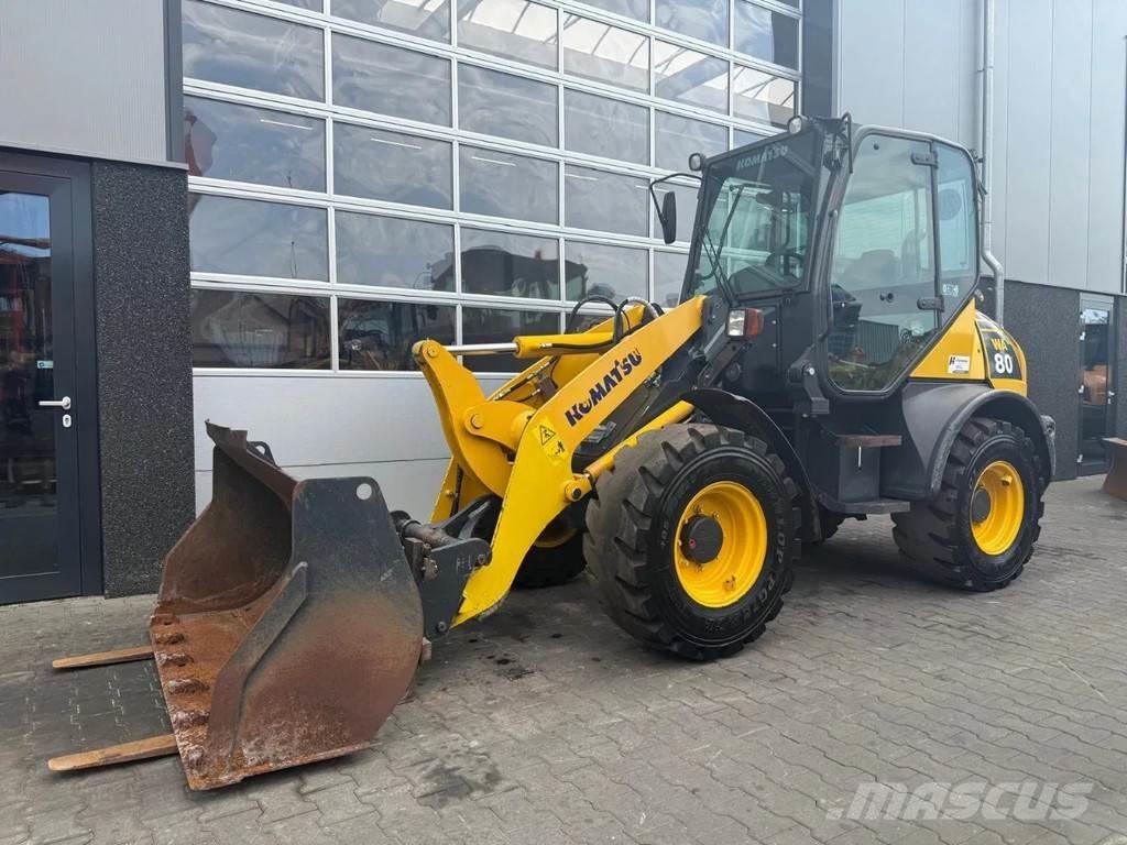 Komatsu WA80-6 Cargadoras sobre ruedas