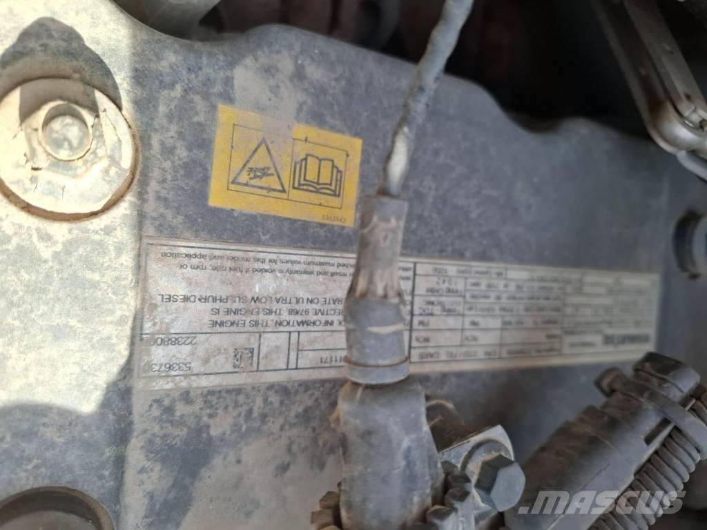 Komatsu PW 148-11 Excavadoras de ruedas