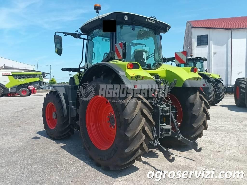 CLAAS Arion 550 Tractores