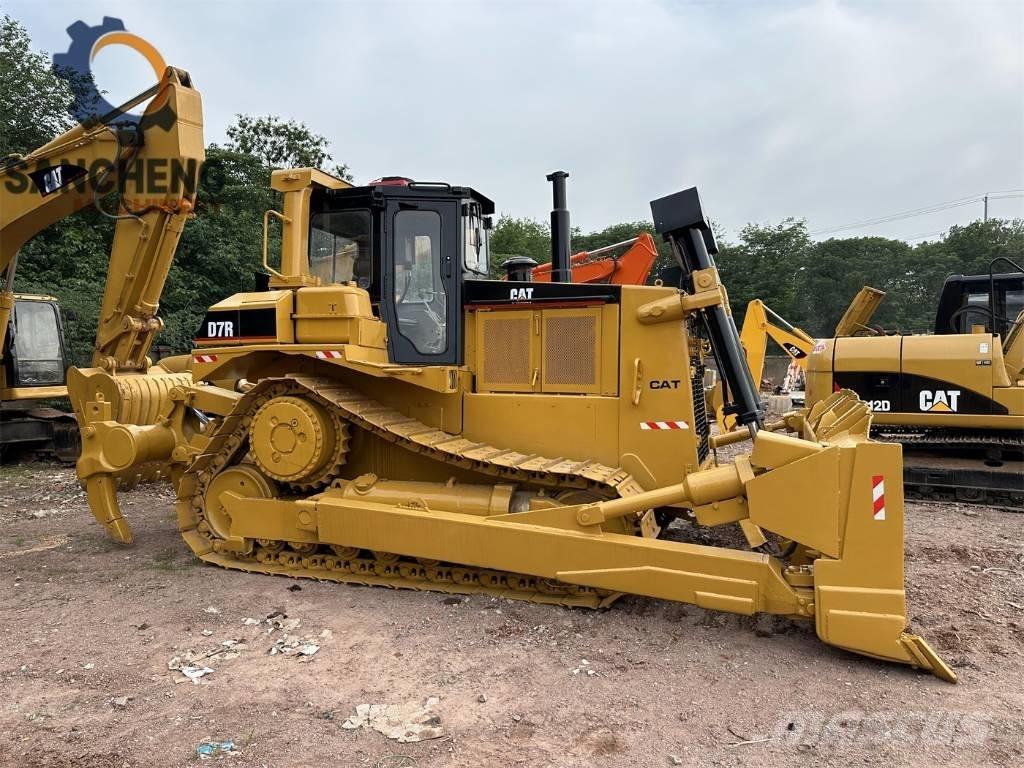 CAT D 7 R Buldozer sobre oruga