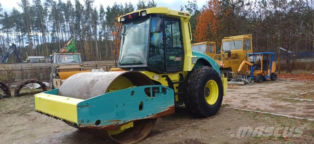 Ammann ASC 110 D Rodillos de un solo tambor