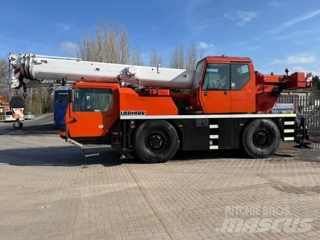 Liebherr LTM 1030-2 Grúas todo terreno