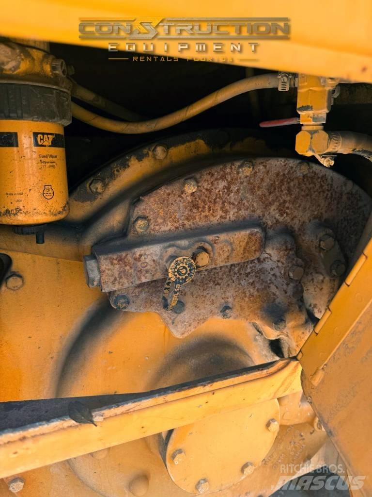 CAT D 6 M XL Buldozer sobre oruga