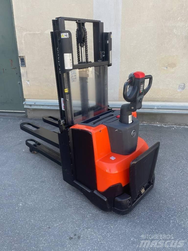 BT SWE200D Apiladores eléctricos