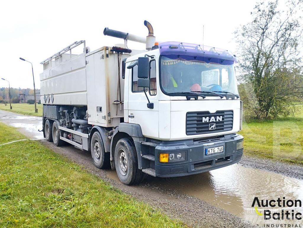 MAN T 46 Camiones aspiradores/combi