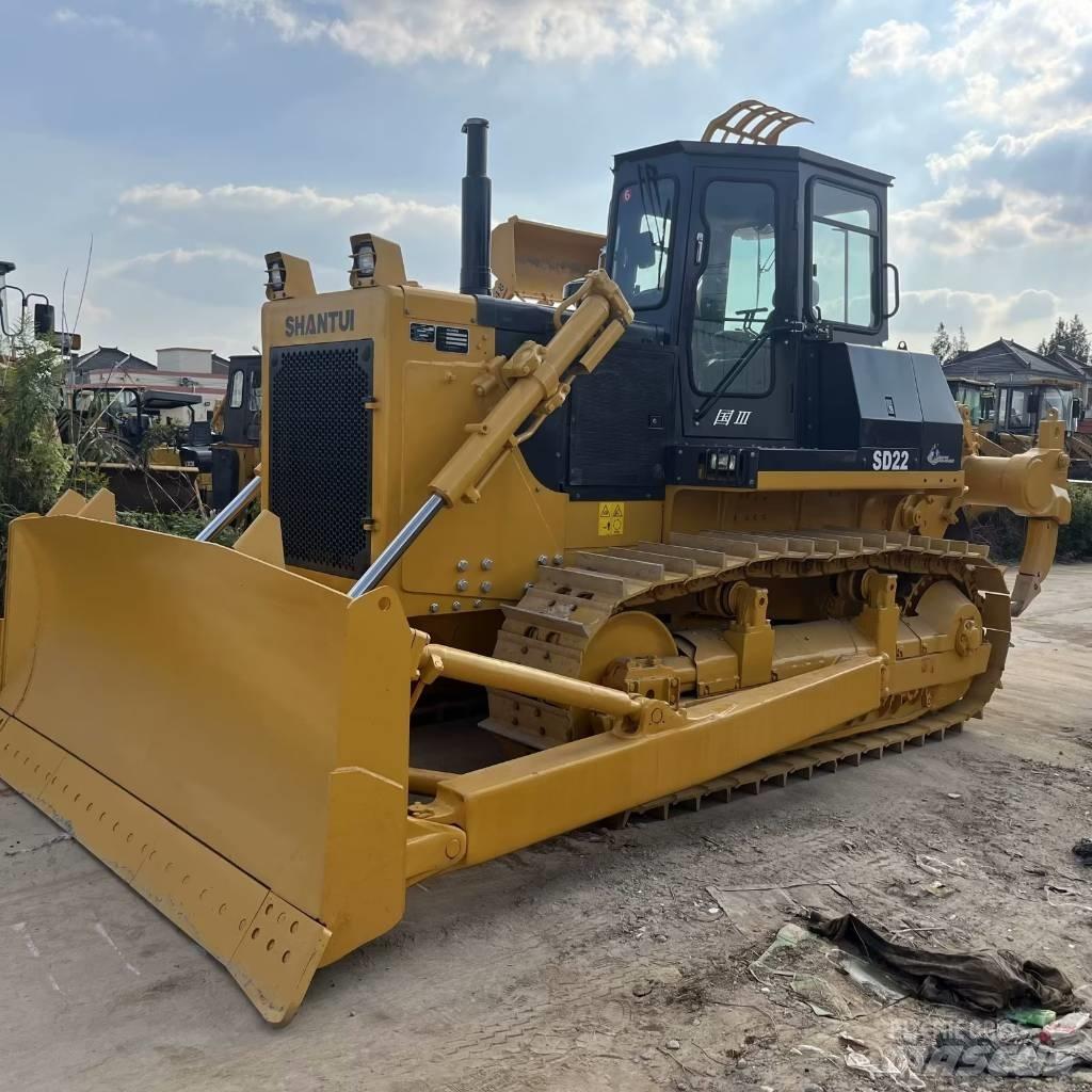 Shantui SD 22 Buldozer sobre oruga