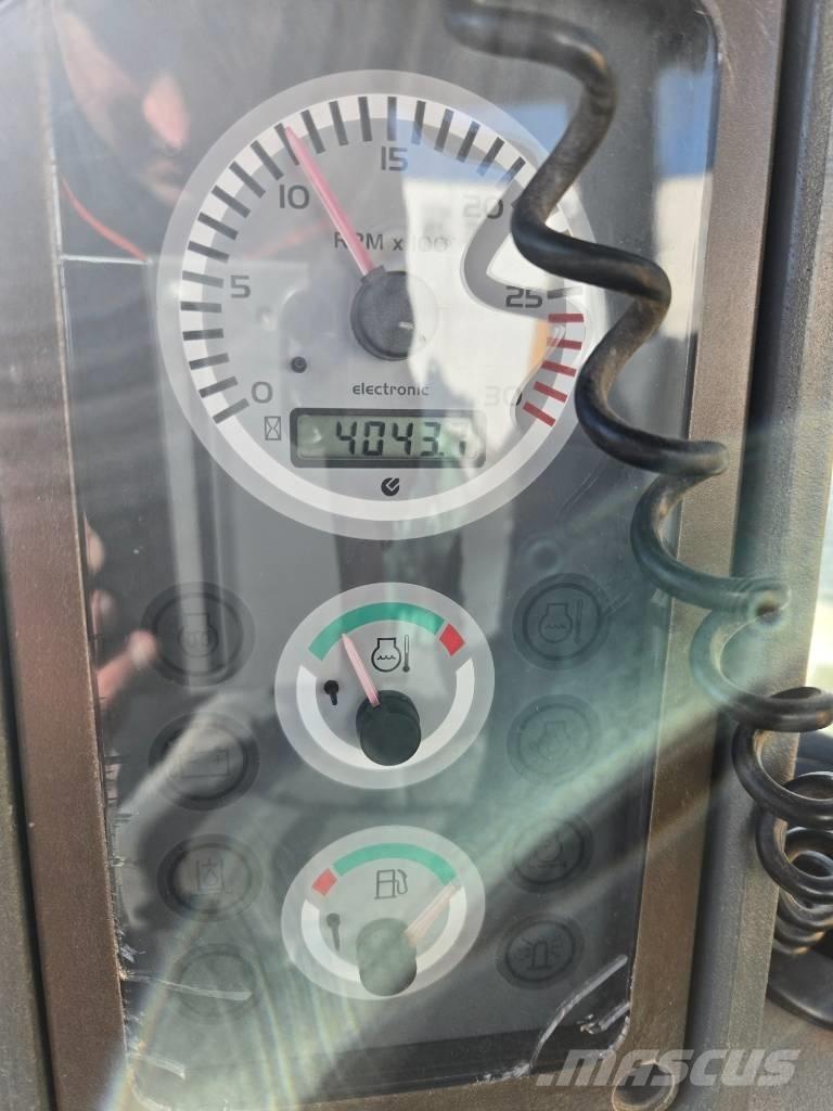 Komatsu WB 97 R-5EO Retrocargadoras