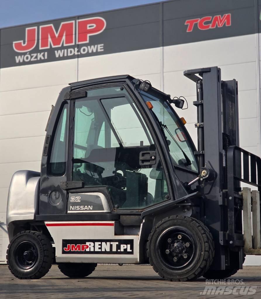Nissan FGD02 A 32 Q Carretillas LPG