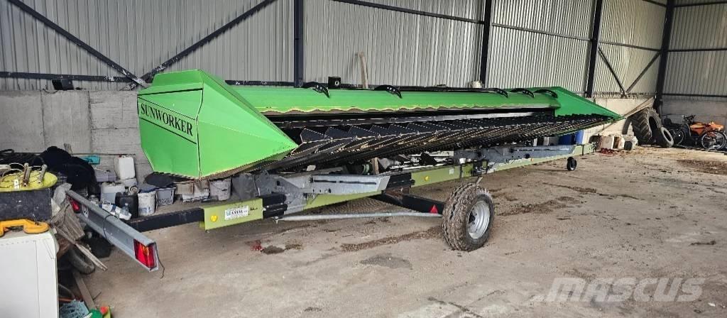 CLAAS Tucano 440 Cosechadoras combinadas