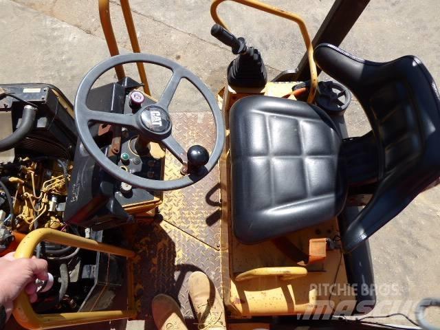 CAT CB 224 D Rodillos de doble tambor