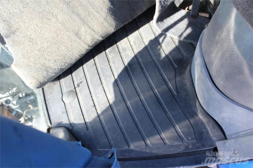 New Holland T8020 Tractores