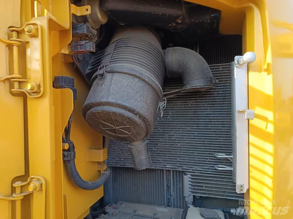 Komatsu PC138 Excavadoras 7t - 12t