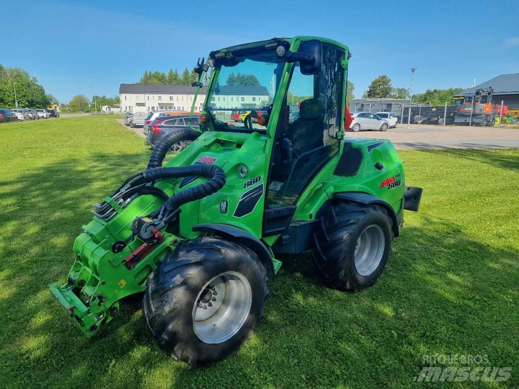 Avant 860i Stage V Minicargadoras