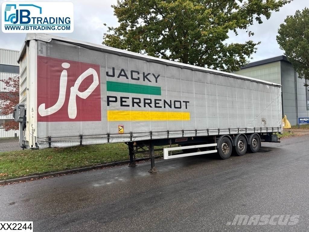 Fruehauf Tautliner Semirremolques con caja de lona