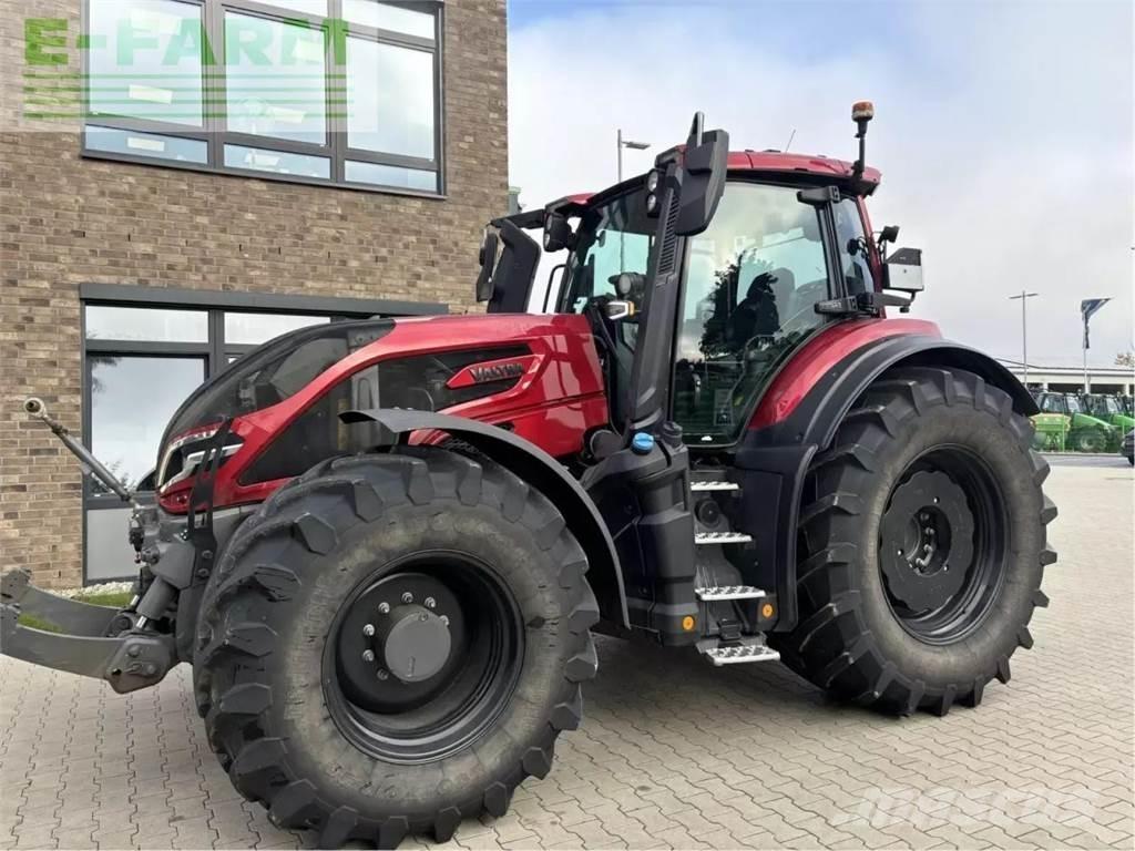 Valtra q265 Tractores