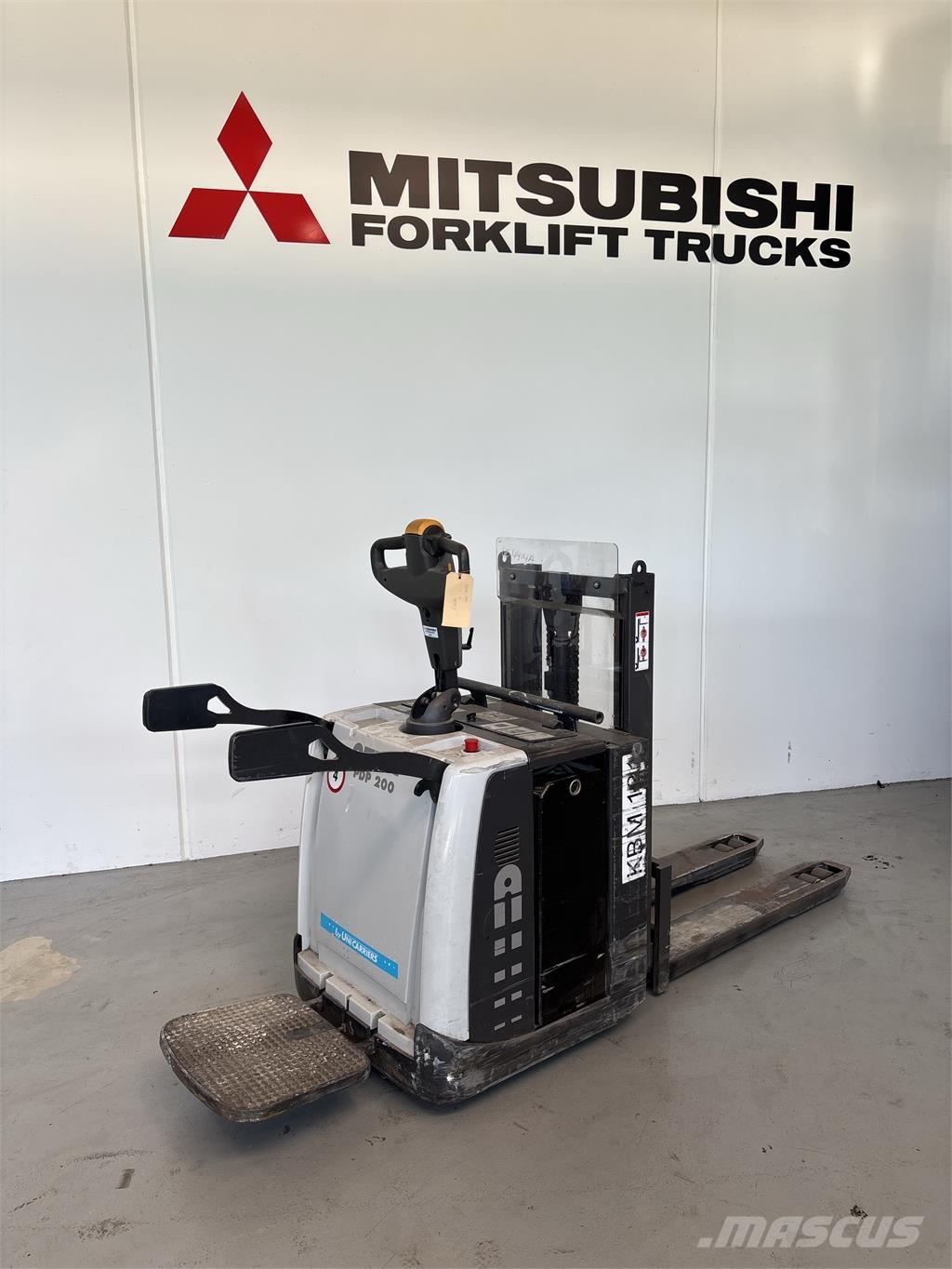 UniCarriers PDP200 Apiladores eléctricos autopropulsados