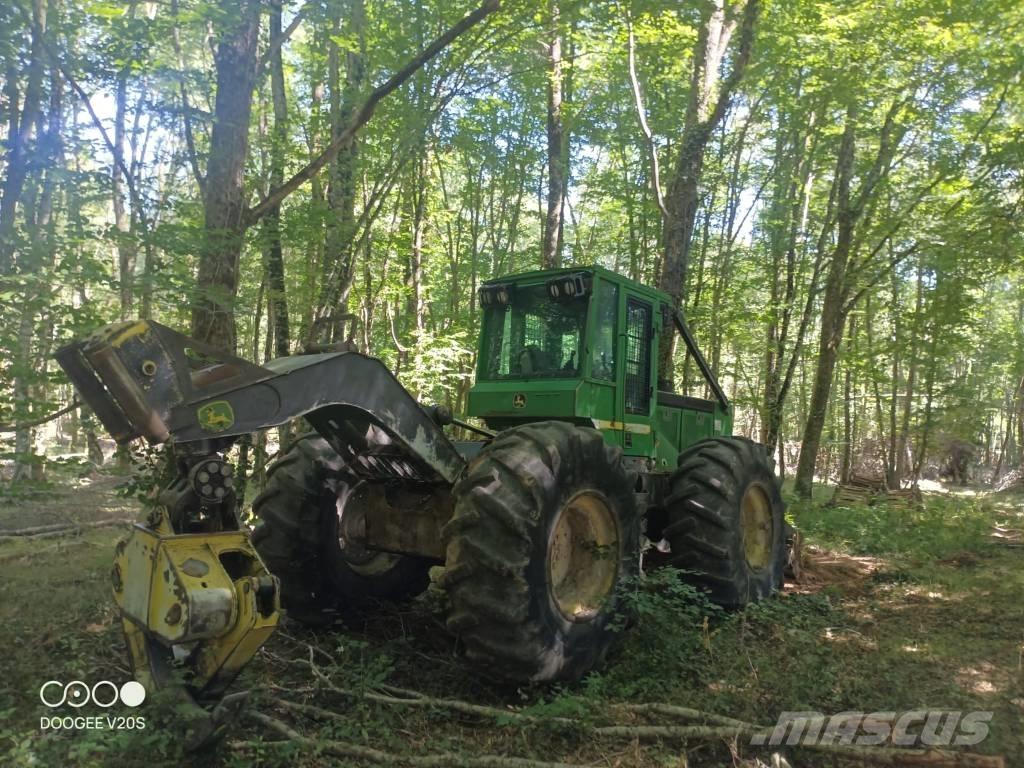 John Deere 548 G III Arrastrador de troncos