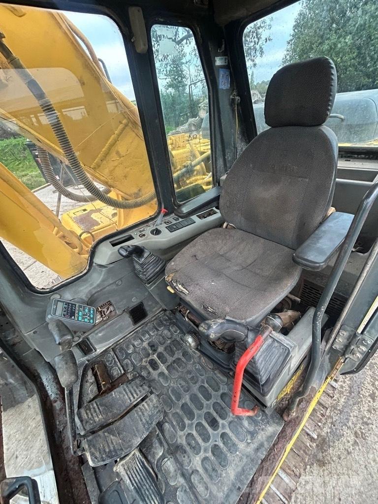 Komatsu PC 210-6K Excavadoras de cadenas