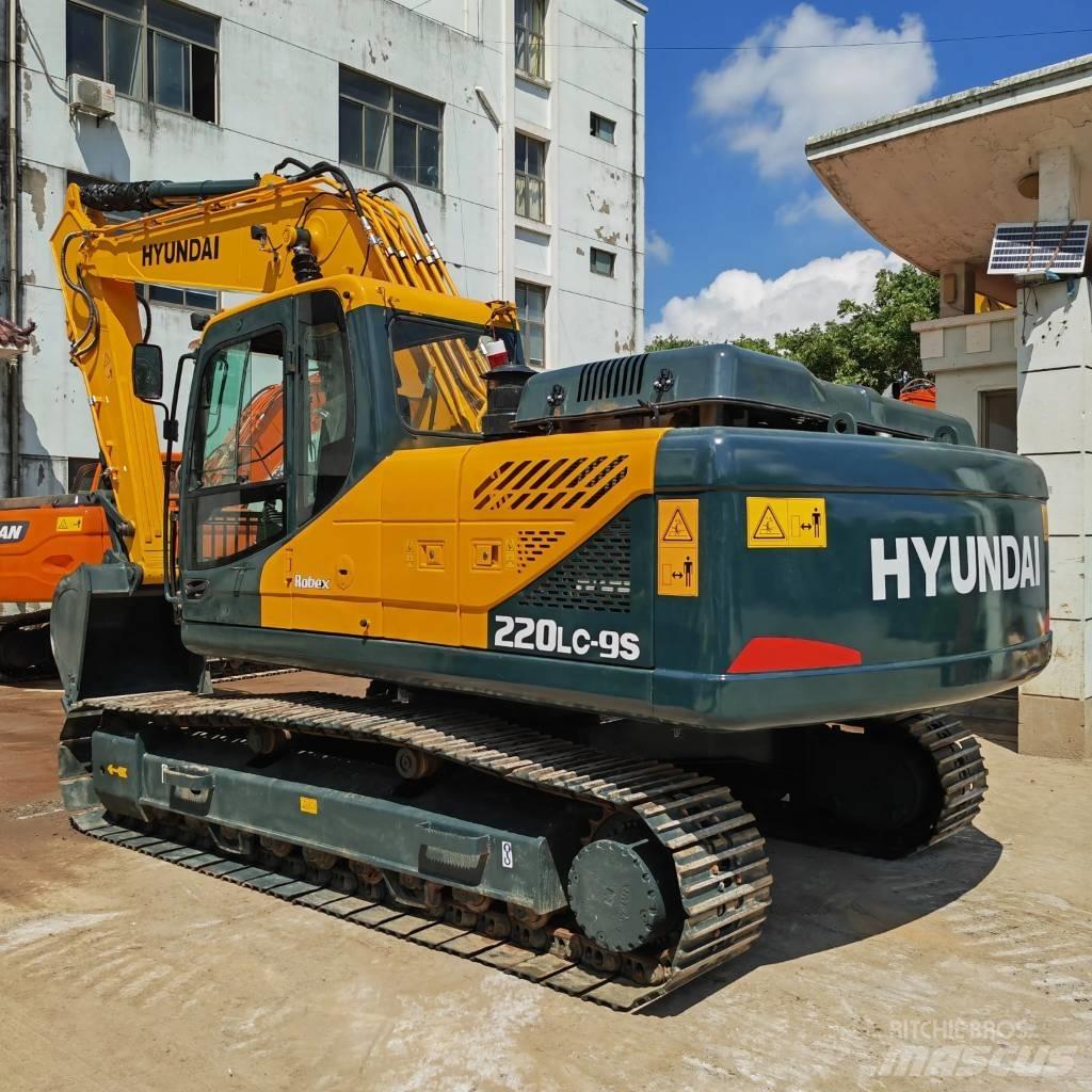 Hyundai R220LC-9S Excavadoras de cadenas