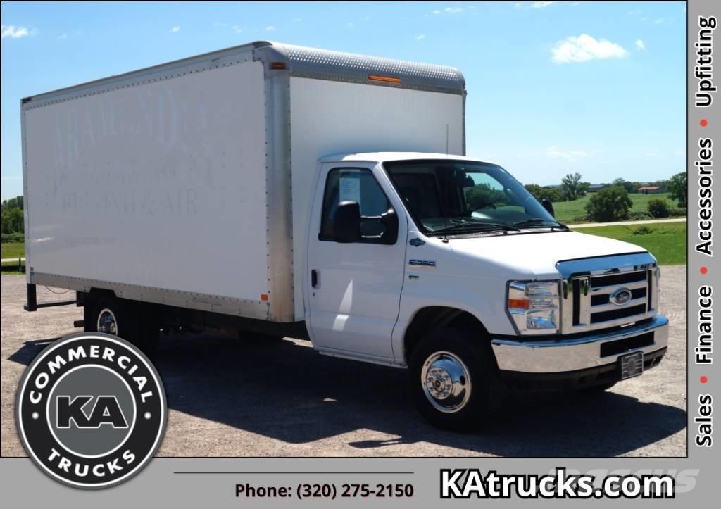 Ford E 350 SD Camiones caja cerrada