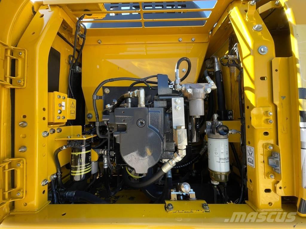 Komatsu HB215LC-2 Excavadoras de cadenas