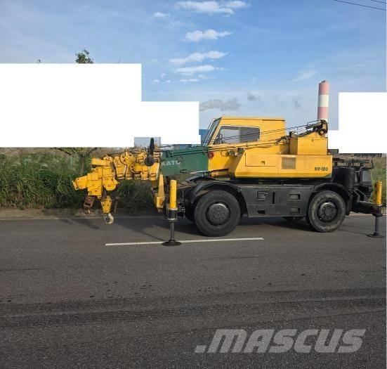 Kato MR 100 Grúas autopropulsadas