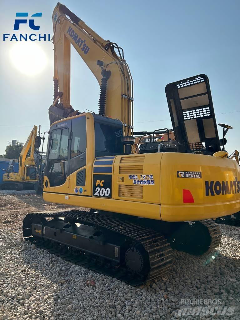 Komatsu PC 200-8 Excavadoras de cadenas
