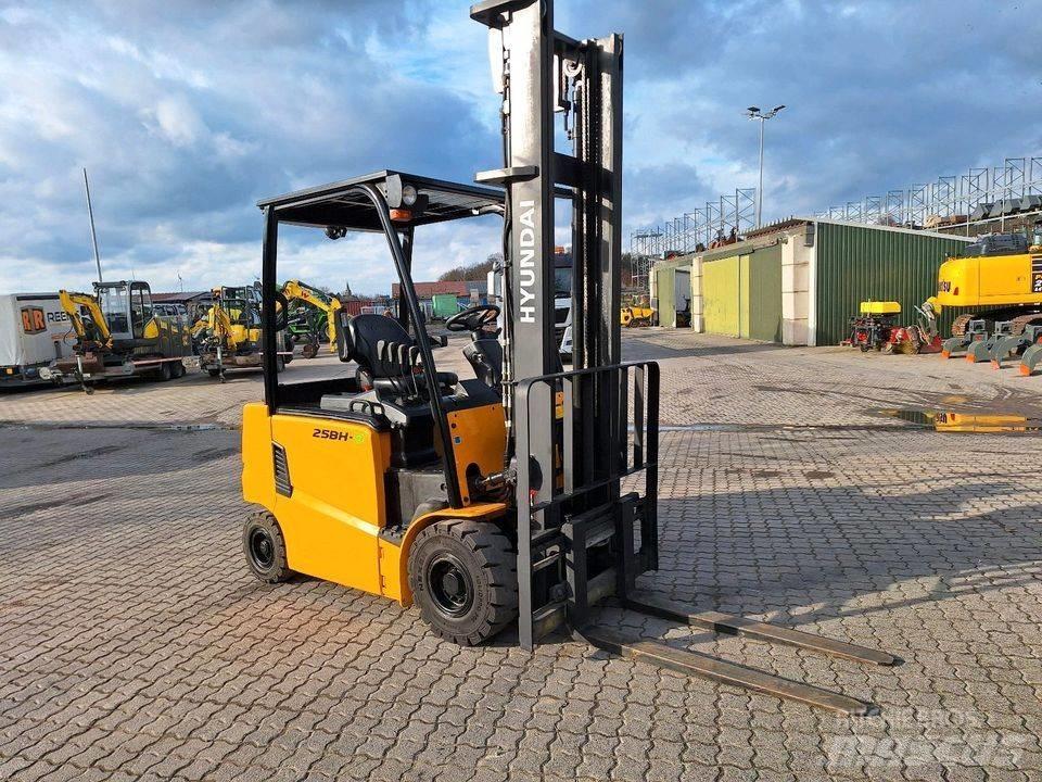 Hyundai 25 BH-9 Construcción - Otros