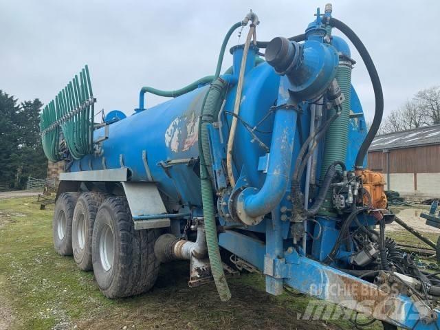  DOME OXY 22000 Cisternas o cubas esparcidoras de purín