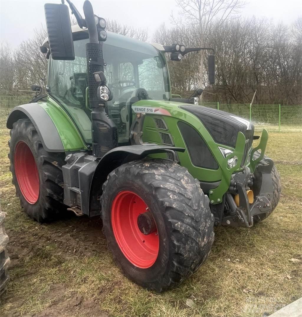 Fendt 516 Vario Tractores