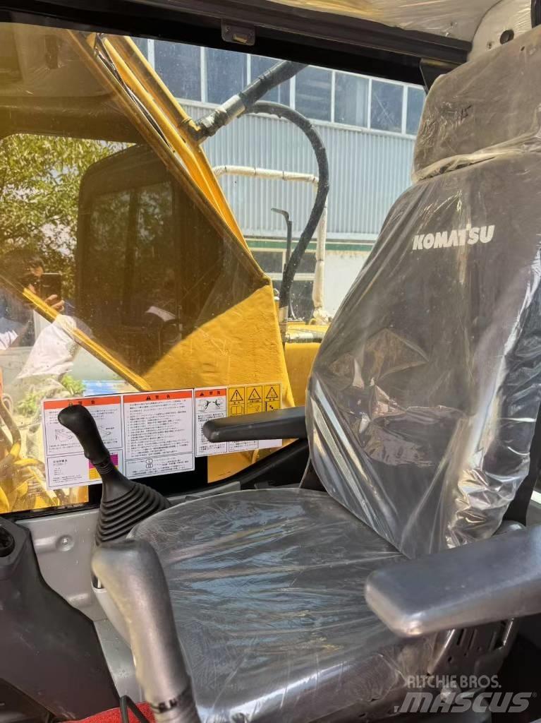 Komatsu PC 200 8N Excavadoras de cadenas