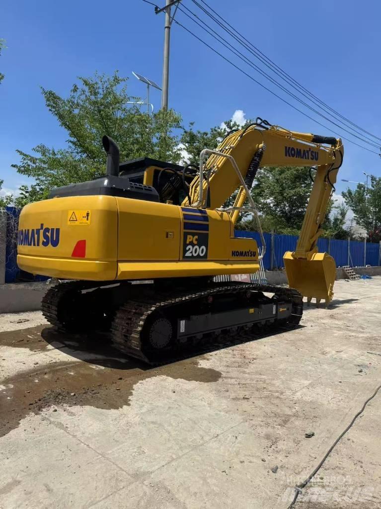 Komatsu PC 200 8N Excavadoras de cadenas