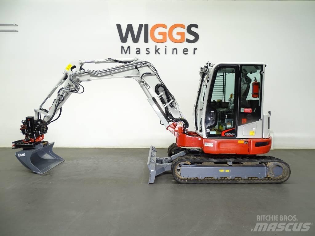 Takeuchi TB 257 FR Mini excavadoras < 7t