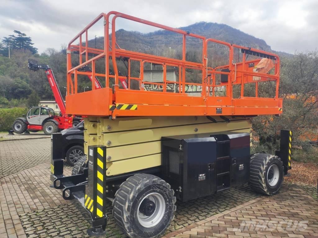 JLG 430 LRT Ascensores de personal y montacargas de acceso