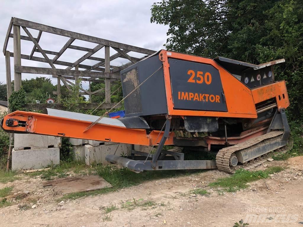 Arjes Impaktor 250 Trituradoras móviles