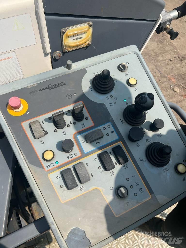 Wirtgen W 220 Máquinas moledoras de asfalto en frío