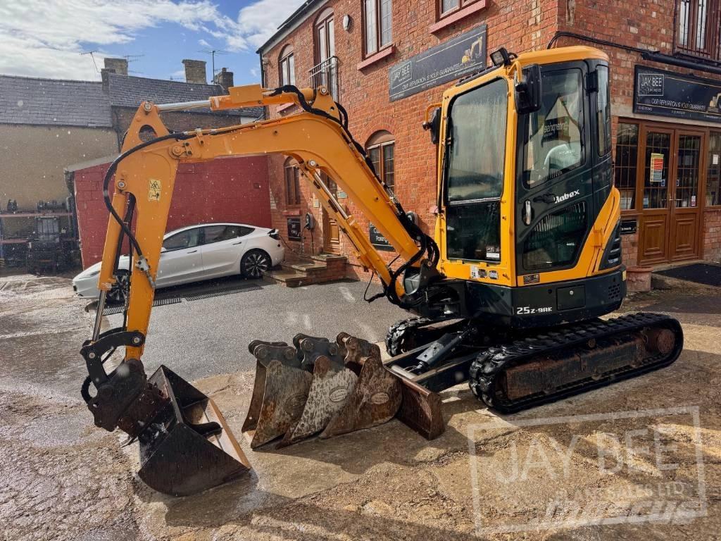 Hyundai R25Z-9 AK Mini excavadoras < 7t