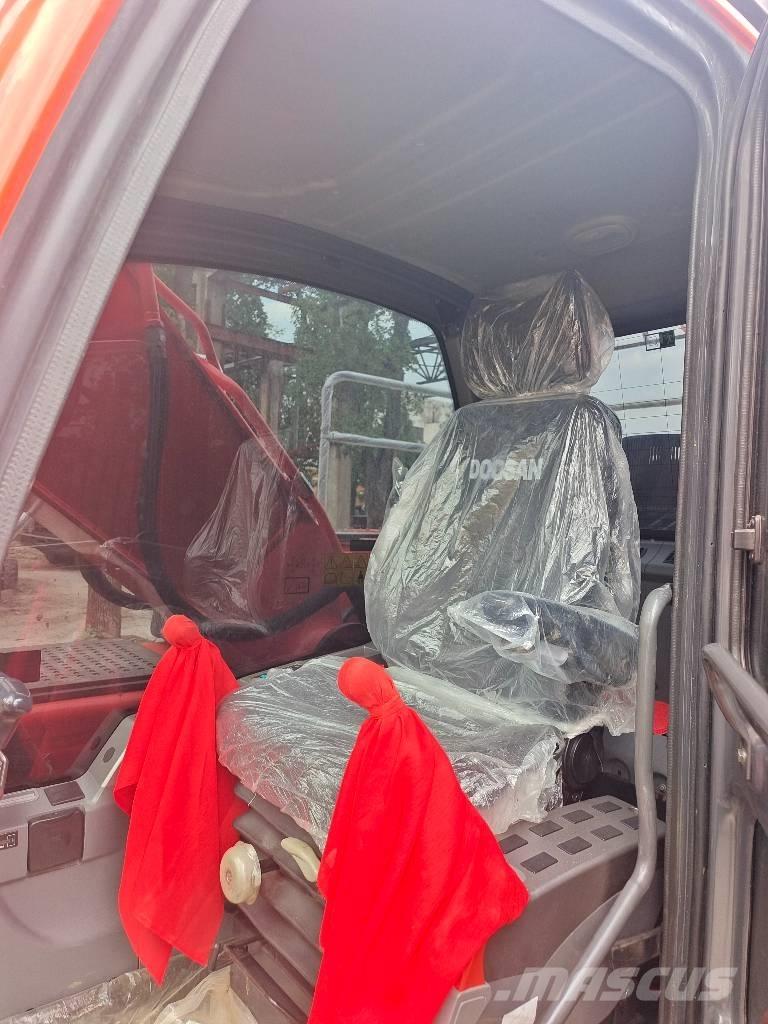 Doosan DX 225 Excavadoras de cadenas